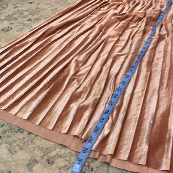 Velvet Rose Blush Pink Pleated Skirt - Picture 6 of 9